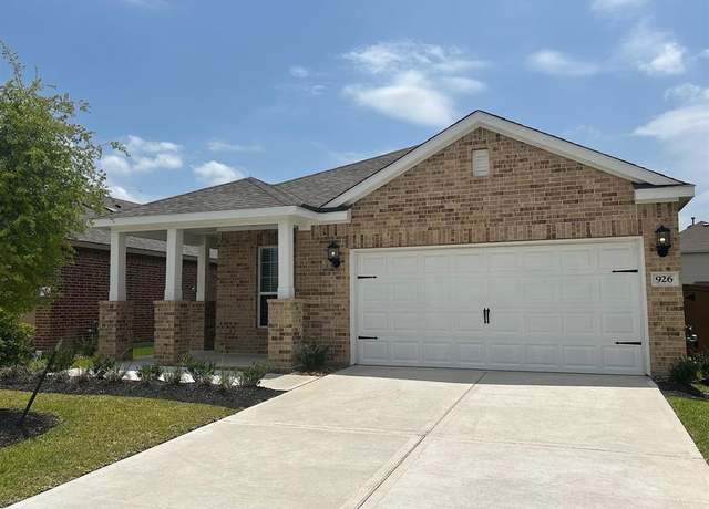 Property at 926 Whispering Winds Dr, Beasley, TX 77417, 4 beds, 2 baths