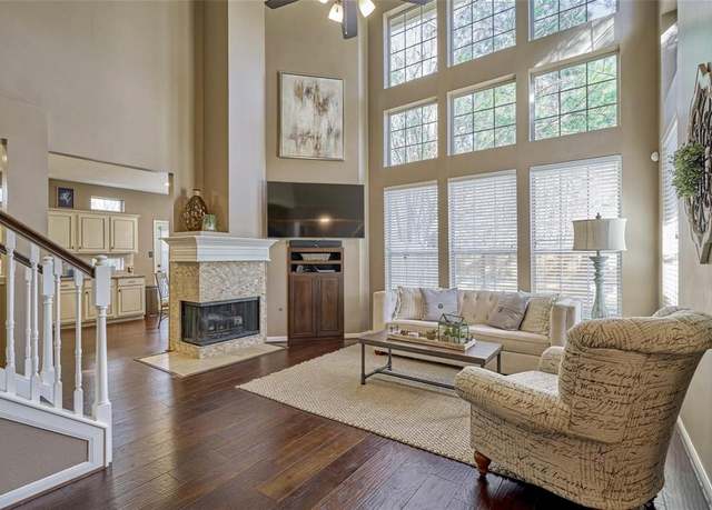 Property at 70 Harvest Wind Pl, The Woodlands, TX 77382, 3 beds, 2.5 baths