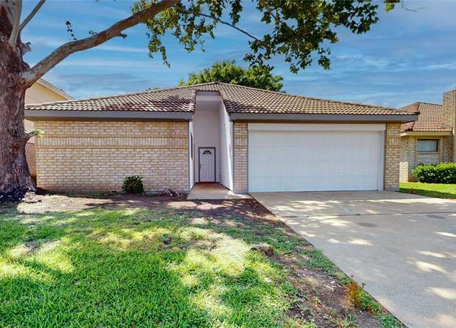Property at 7126 Rio Blanco Dr, Houston, TX 77083, 3 beds, 2 baths