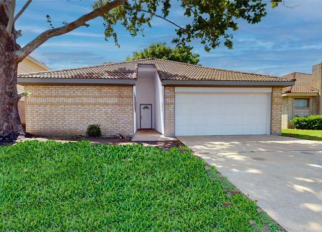 Property at 7126 Rio Blanco Dr, Houston, TX 77083, 3 beds, 2 baths