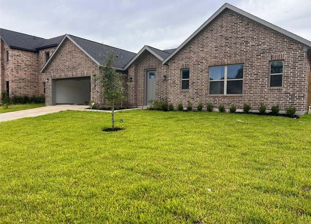 Property at 2611 Martinas Ct Cir, Spring, TX 77388, 3 beds, 2.5 baths