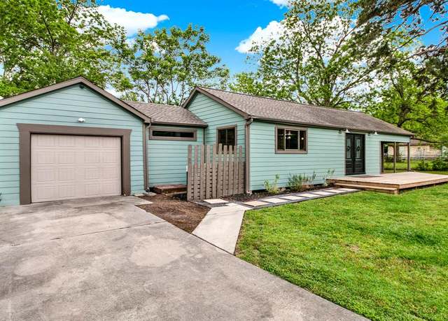 Property at 307 Carrell St, Tomball, TX 77375, 3 beds, 2 baths