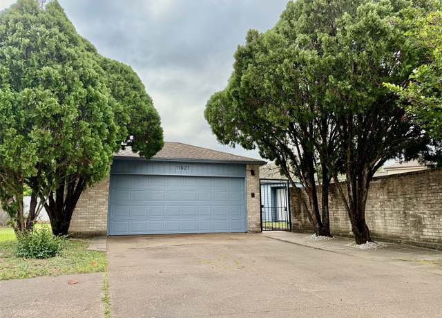 Property at 11827 S Youngwood Ln, Houston, TX 77043, 3 beds, 2 baths