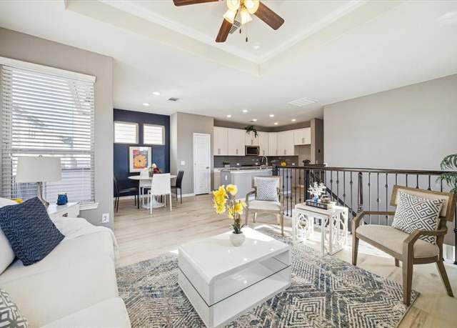 Property at 9312 Presidio Park Dr, Houston, TX 77080, 3 beds, 2.5 baths
