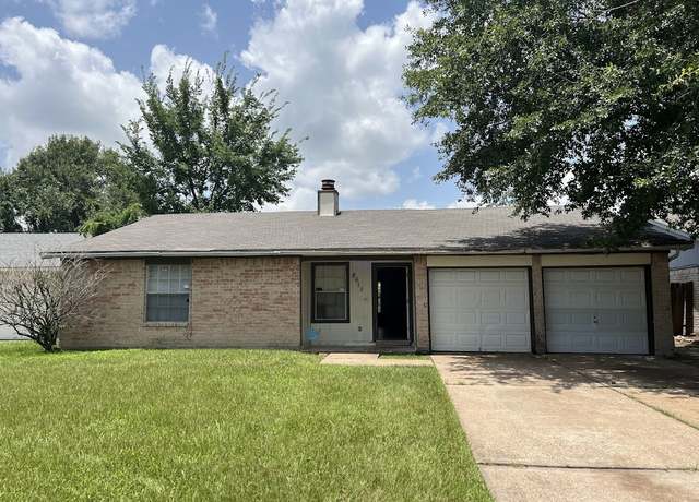 Property at 8611 Sherrywood Dr, Houston, TX 77044, 3 beds, 2 baths