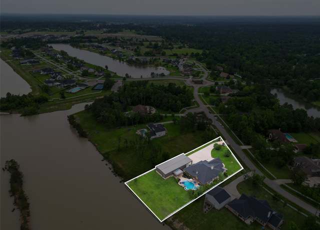Property at 32710 Tall Oaks Way, Magnolia, TX 77354, 4 beds, 5 baths