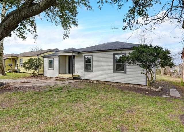 Property at 104 18th Ave N, Texas City, TX 77590, 3 beds, 2 baths