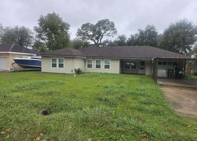 Property at 2301 Owens Ave, Groves, TX 77619, 3 beds, 1 bath