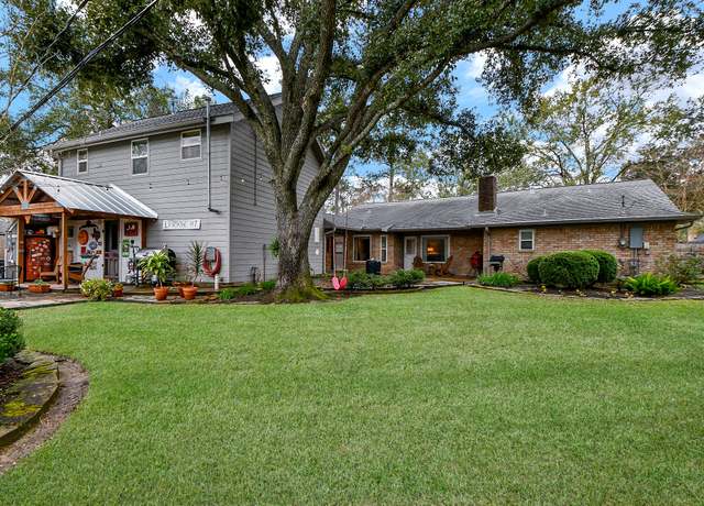 Property at 19222 Whitewood Dr, Spring, TX 77373, 4 beds, 3 baths
