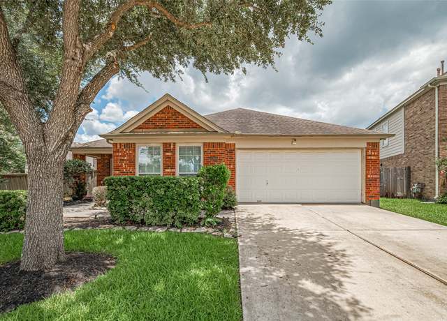 Property at 12005 Green Falls Dr, Pearland, TX 77584, 4 beds, 2 baths