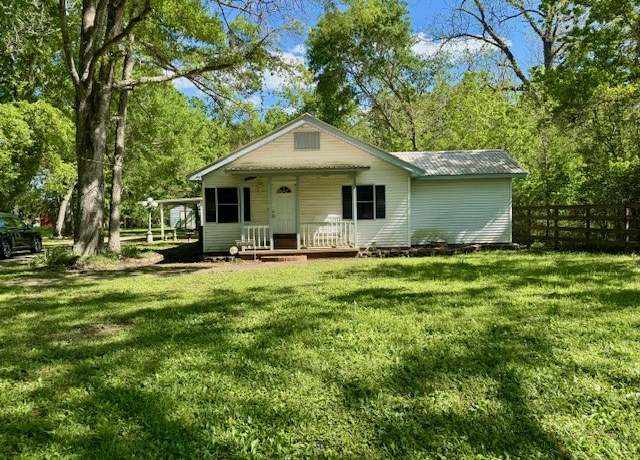 Property at 3604 N Main St, Liberty, TX 77575, 3 beds, 2 baths