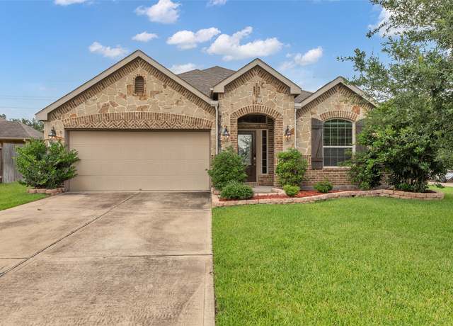 Property at 3902 Raintree Village Dr, Katy, TX 77449, 3 beds, 2 baths