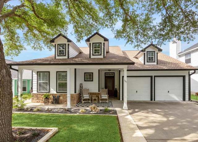 Property at 199 W Chatham St, Bellville, TX 77418, 3 beds, 2 baths