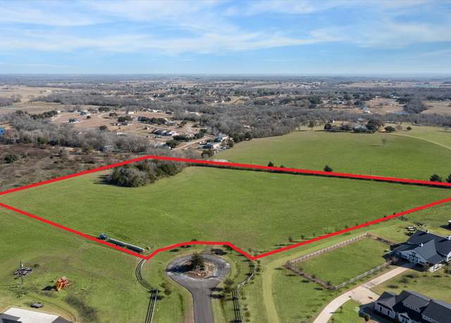 Property at 5560 Indian Trail Ln, Brenham, TX 77833