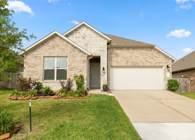 Property at 938 Youth Water Rd, Montgomery, TX 77316, 3 beds, 2.5 baths