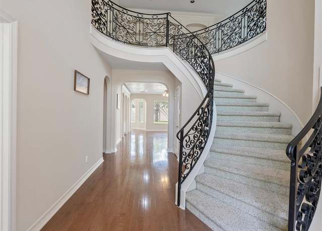 Property at 6210 Ballina Canyon Ln, Houston, TX 77041, 4 beds, 3.5 baths