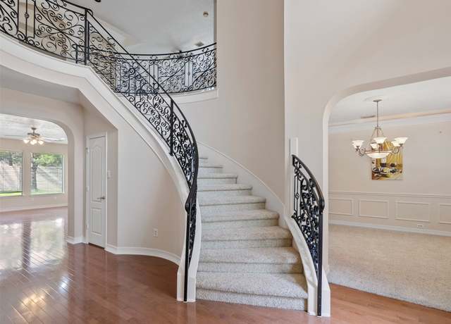 Property at 6210 Ballina Canyon Ln, Houston, TX 77041, 4 beds, 3.5 baths
