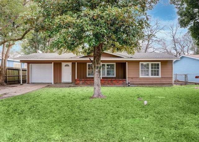 Property at 1009 Linden St, La Marque, TX 77568, 3 beds, 1 bath