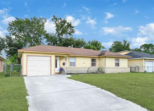 Property at 3931 Southlawn St, Houston, TX 77021, 4 beds, 1 bath
