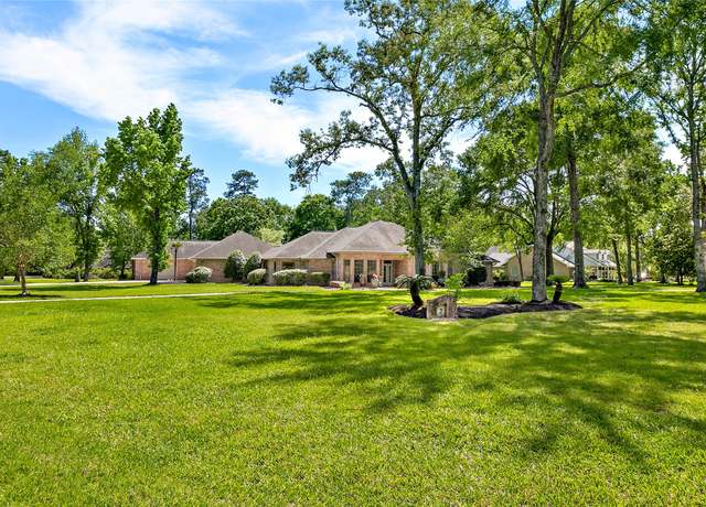 Property at 2 Oak Crest Cir, Magnolia, TX 77354, 4 beds, 3 baths