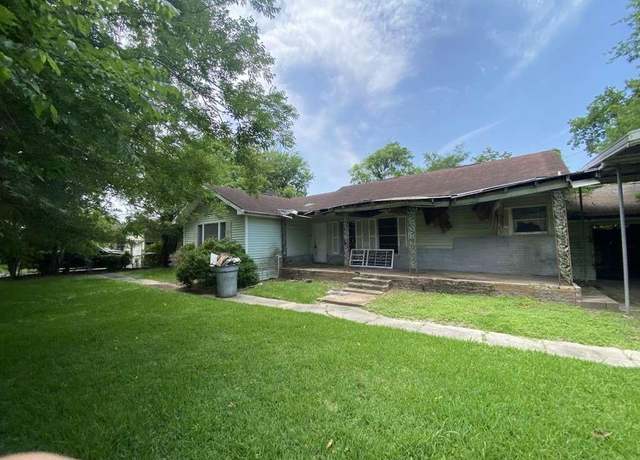 Property at 5095 Gober Rd, Beaumont, TX 77708, 4 beds, 2 baths