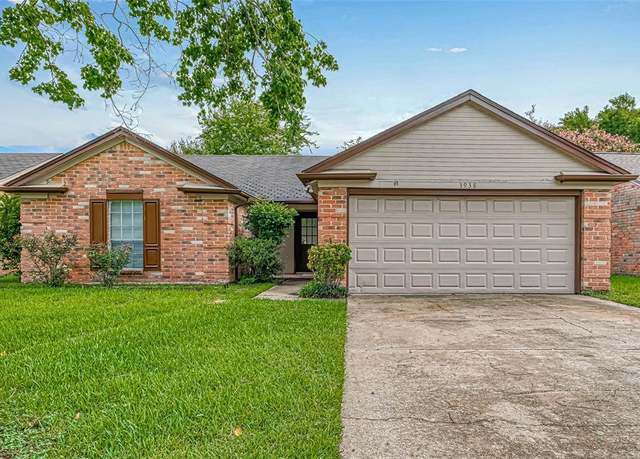 Property at 3938 Kitchen Hill Ln, Sugar Land, TX 77479, 3 beds, 2 baths