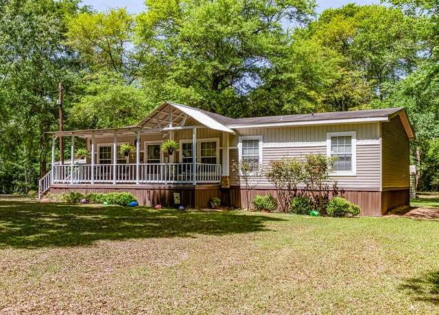 Property at 595 Andrew Jackson Dr, Livingston, TX 77351, 3 beds, 2 baths