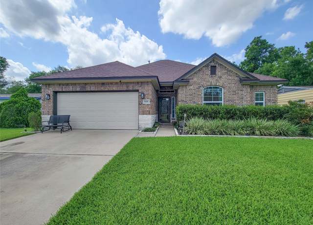 Property at 6116 Beekman Rd, Houston, TX 77021, 3 beds, 2 baths