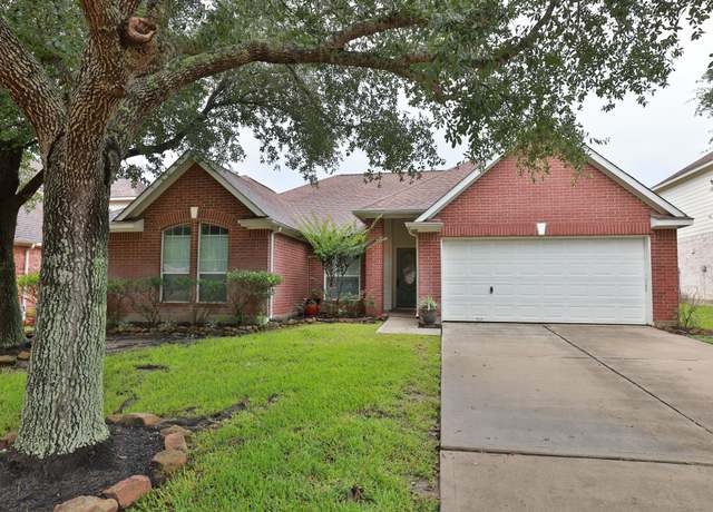 Property at 30515 Red Bluff Cir, Magnolia, TX 77355, 4 beds, 2 baths