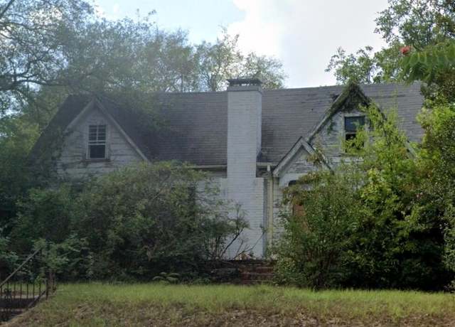 Property at 609 S Carter St, Marshall, TX 75670, 3 beds, 1 bath