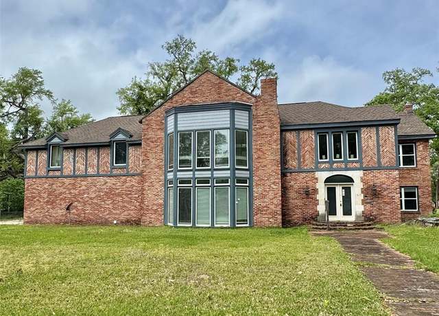 Property at 4149 Ferndale Dr, Port Arthur, TX 77642, 4 beds, 3.5 baths