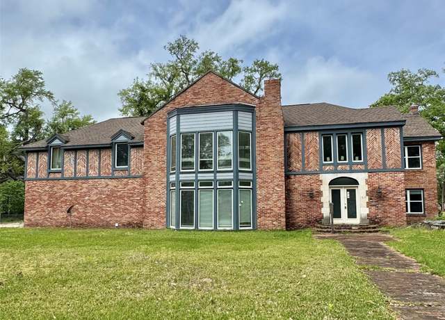 Property at 4149 Ferndale Dr, Port Arthur, TX 77642, 4 beds, 3.5 baths