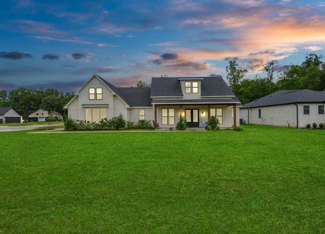 Property at 558 Road 662, Dayton, TX 77535, 5 beds, 3.5 baths