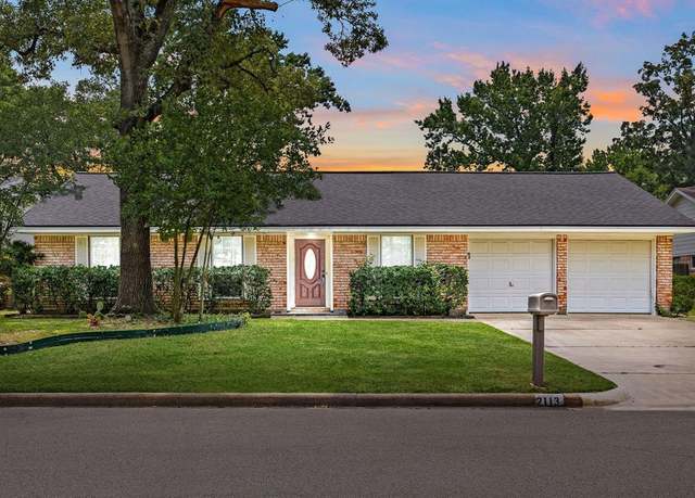 Property at 2113 Timber Ln, Conroe, TX 77301, 3 beds, 2 baths