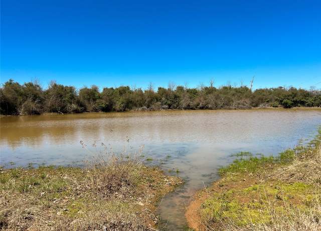 Property at na Cr 392, Jewett, TX 75846