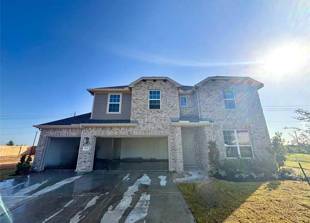 Property at 16619 Villa Del Luna Ln, Friendswood, TX 77546, 4 beds, 3.5 baths
