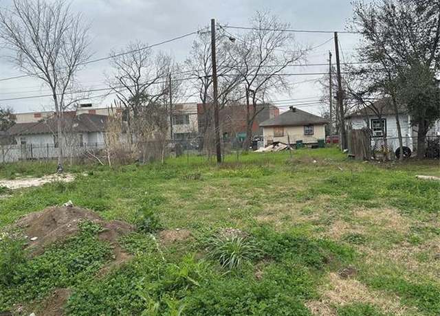 Property at 3511 Farmer St, Houston, TX 77020