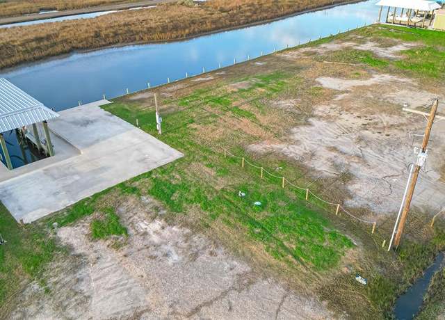 Property at 1107 Gator Pt, Crystal Beach, TX 77650