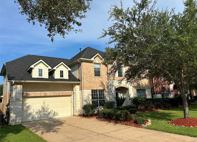 Property at 11605 Shoal Landing St, Pearland, TX 77584, 5 beds, 4 baths