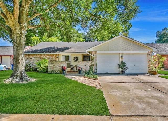 Property at 15611 Alta Mesa Dr, Houston, TX 77083, 3 beds, 2 baths