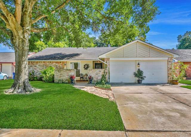 Property at 15611 Alta Mesa Dr, Houston, TX 77083, 3 beds, 2 baths