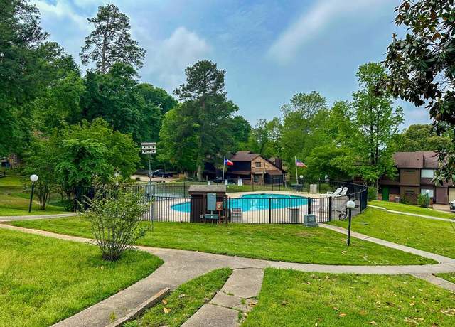 Property at 200 Fountain Lk W #128, Livingston, TX 77351, 3 beds, 2 baths