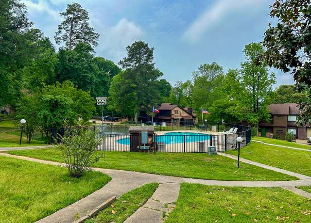 Property at 200 Fountain Lk W #128, Livingston, TX 77351, 3 beds, 2 baths
