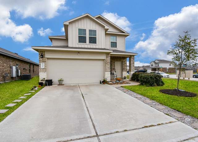 Property at 2331 Silver Plume Ln, Spring, TX 77373, 4 beds, 2.5 baths