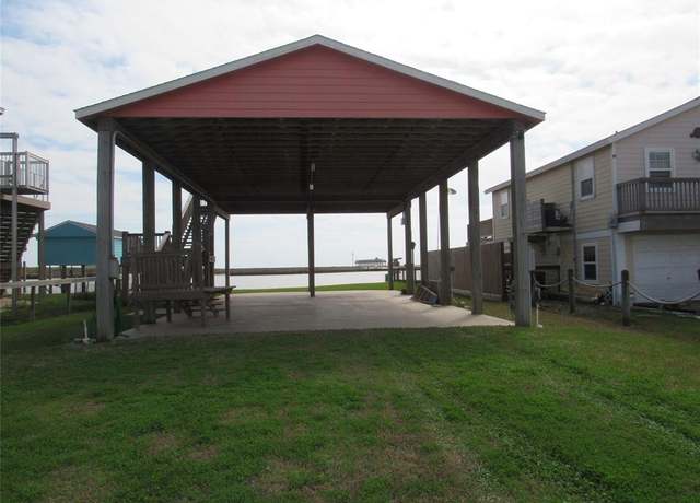 Property at 787 Private Road 675, Sargent, TX 77414