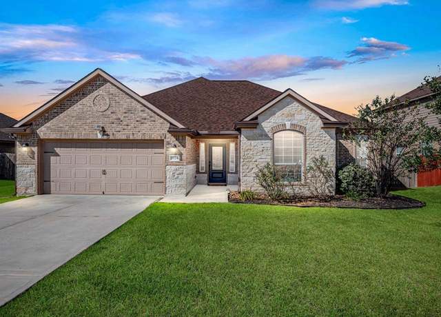 Property at 18724 Encinal Trl, Magnolia, TX 77355, 3 beds, 2 baths
