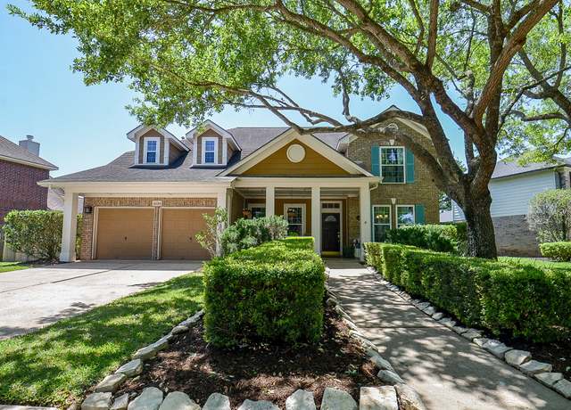 Property at 4134 Foxbrush Ln, Sugar Land, TX 77479, 4 beds, 3.5 baths