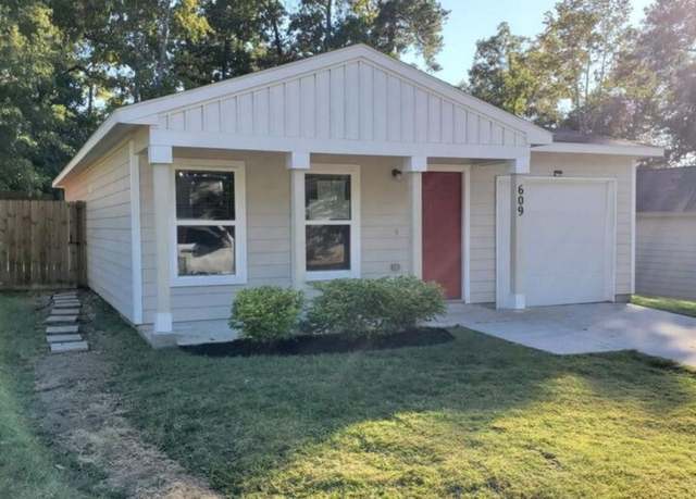 Property at 609 Cedar Point Dr, Livingston, TX 77351, 3 beds, 2 baths