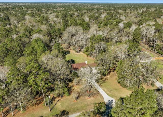 Property at 23957 Majestic Frst, New Caney, TX 77357, 5 beds, 3.5 baths