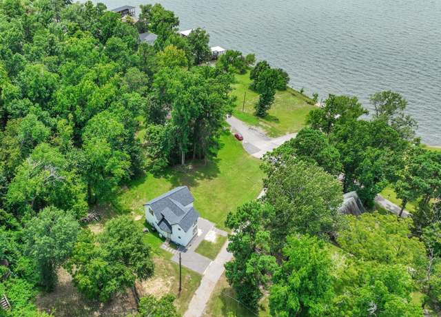 Property at 118 Hickory Pnes, Livingston, TX 77351, 3 beds, 4 baths